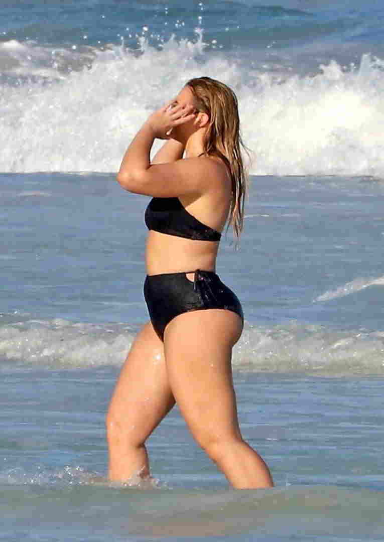 Böyük bədən model bu dəfə... - FOTOLAR